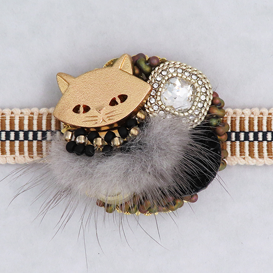 帯留「猫のスペシャリテ」 ―猫が集めた秘蔵のコレクション― 01