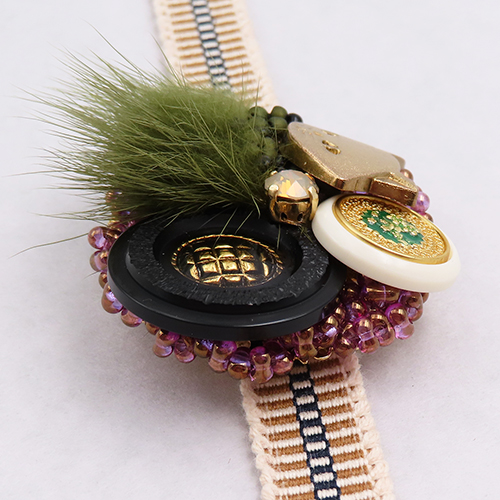 帯留「猫のスペシャリテ」 ―猫が集めた秘蔵のコレクション― 02