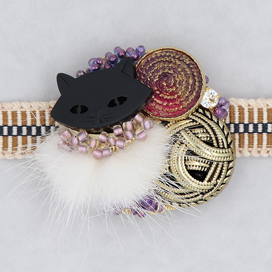 帯留「猫のスペシャリテ」 ―猫が集めた秘蔵のコレクション― 05