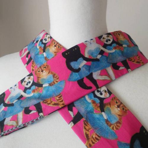 うそつき衿 猫さんのラインダンス