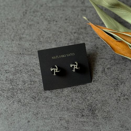 受注生産◆水引あわじ玉ピアス/イヤリング◆黒金