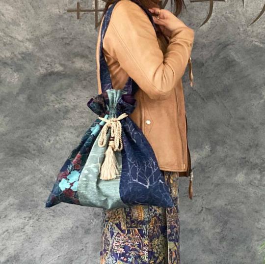 着物リメイク巾着ショルダーバッグ　kimono drawstring bag