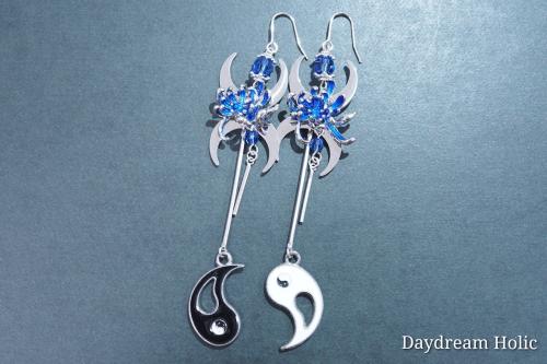 乾坤華ピアス(彼岸花)