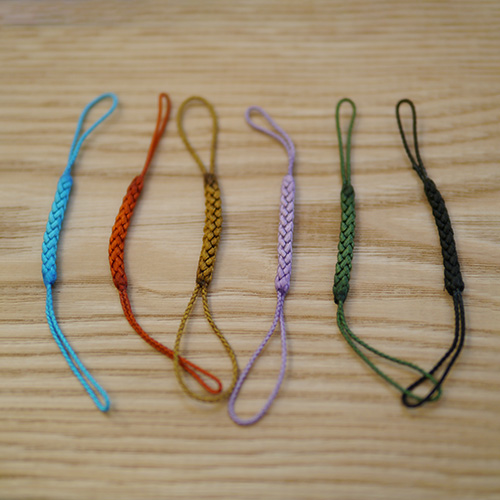 帯飾りの板〈珊瑚〉