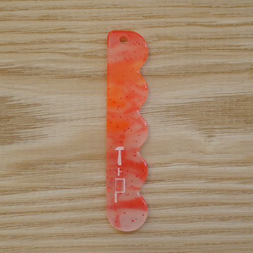 帯飾りの板〈珊瑚〉