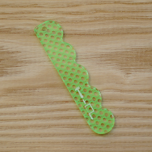 帯飾りの板〈グラウンド〉