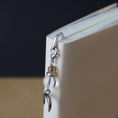 天然石の栞 ─ ローズクォーツ/金具色 金